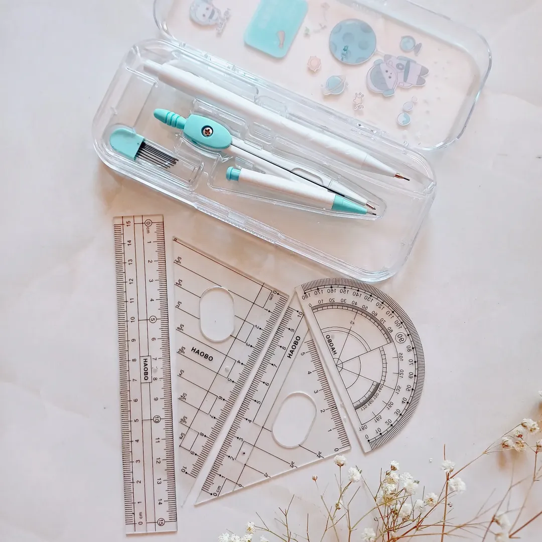 ست رسم و ست پرگار نقاله گونیا خط کش مدل فضانورد فانتزی ، ست ریاضی