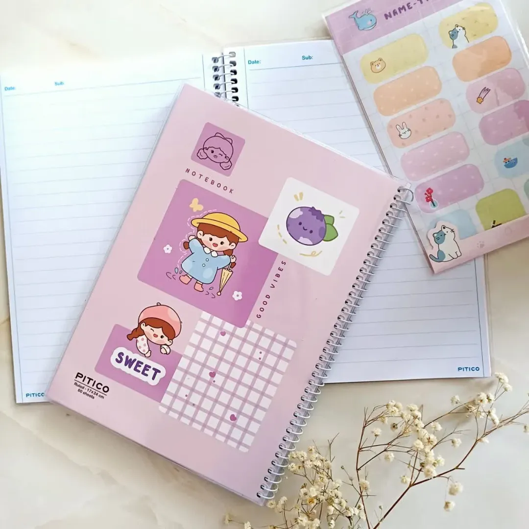 دفتر مشق خط دار مجلد فانتزی مدل پترن 60 برگ از برند پیتیکو دفتر سیمی کیوت