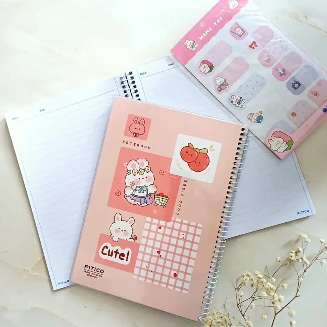 دفتر مشق خط دار مجلد فانتزی مدل پترن 60 برگ از برند پیتیکو دفتر سیمی کیوت