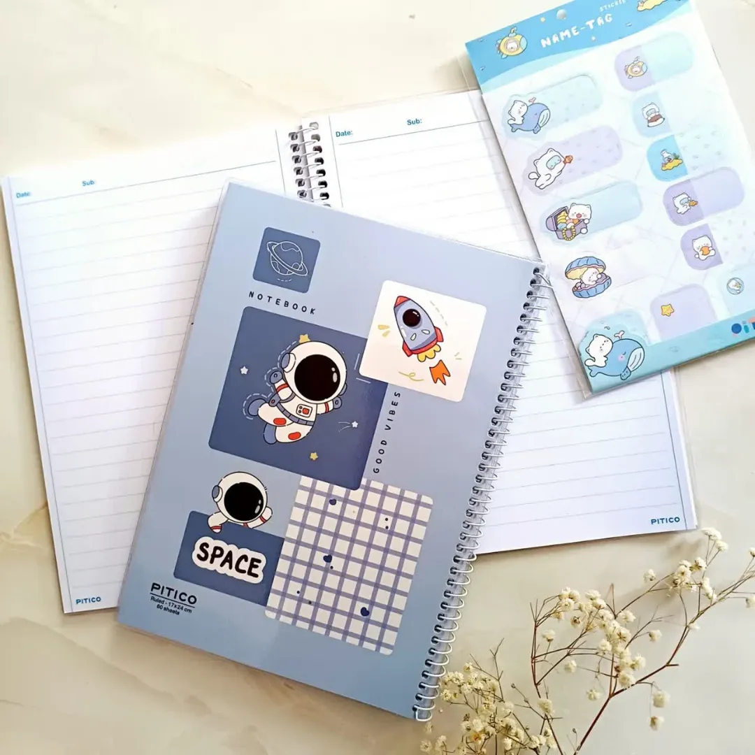 دفتر مشق خط دار مجلد فانتزی مدل پترن 60 برگ از برند پیتیکو دفتر سیمی کیوت