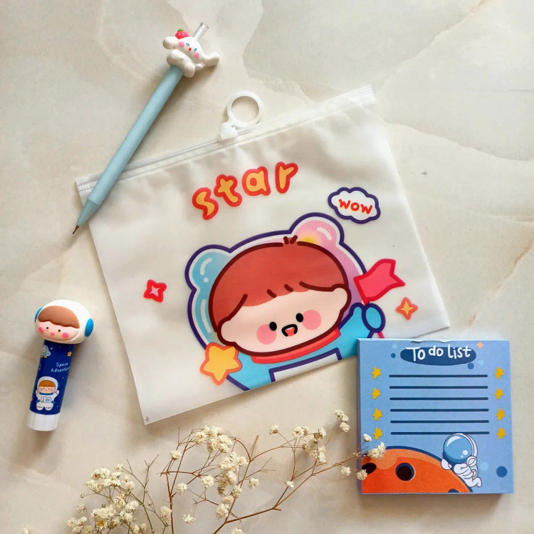 پوشه زیپ کیپ فانتزی سایز a5 مدل فضانوردان کیوت ، کاور آ۵ زیپ دار