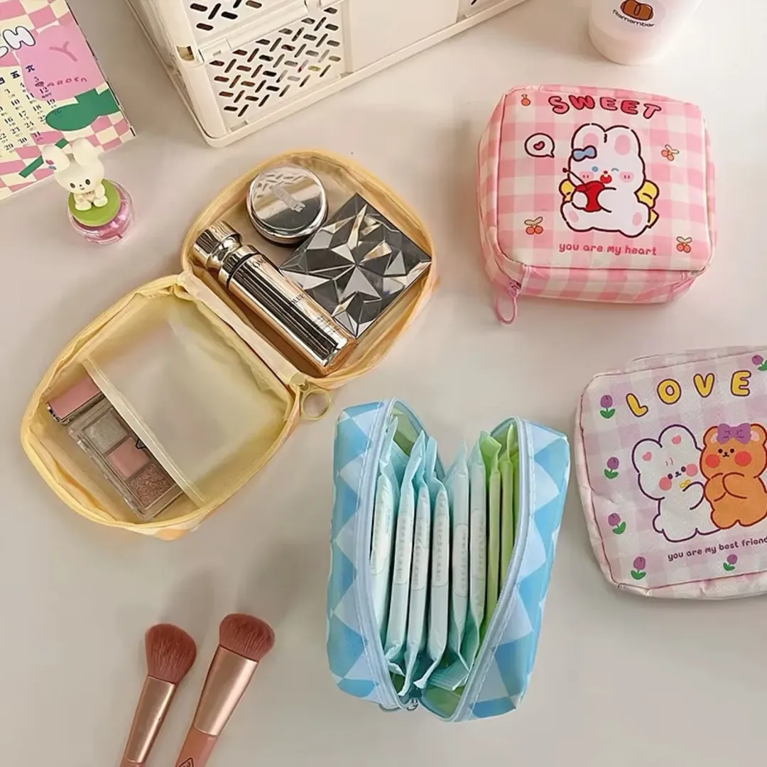 کیف همراه پد بهداشتی نوار بهداشتی لوازم آرایش