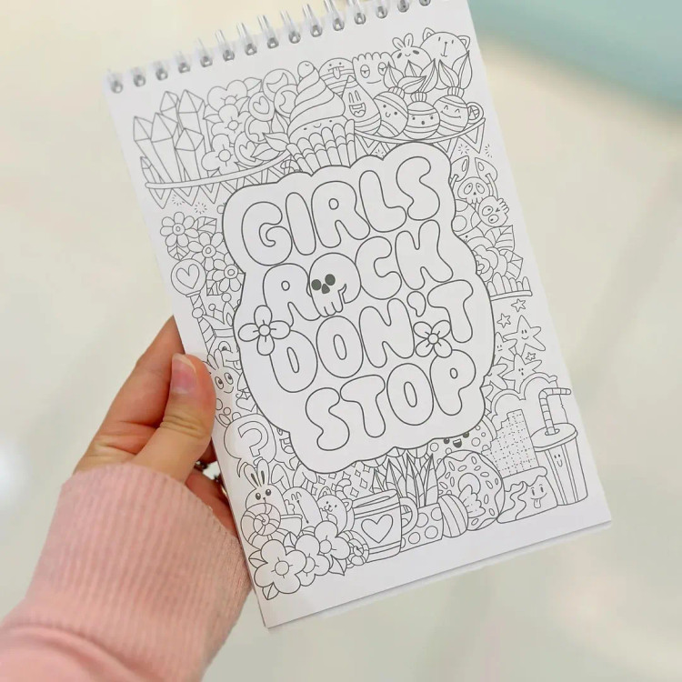 دفتر رنگ آمیزی کودکان و نوجوانان و بزرگسال