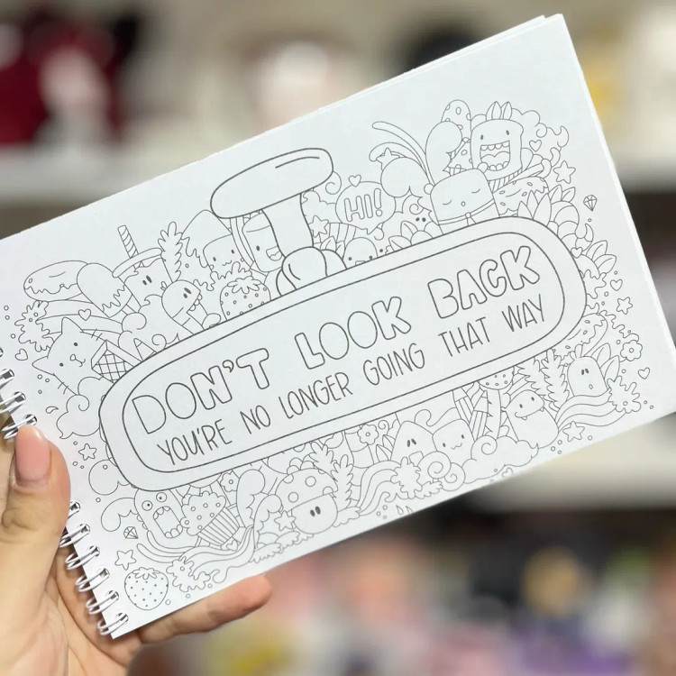 دفتر و کتاب رنگ آمیزی بزرگسال و نوجوان پیتیکو