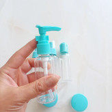 پک آرایشی بهداشتی محفظه کرم و شامپو مسافرتی ۷ تکه بزرگ