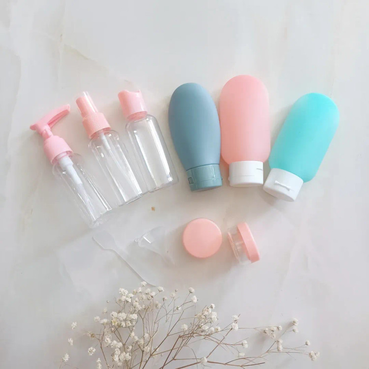 پک آرایشی بهداشتی محفظه کرم مسافرتی ۱۰ تکه بزرگ مخصوص الکل ، کرم ، ژل و مایع شستشو و شامپو و پودر فیکس