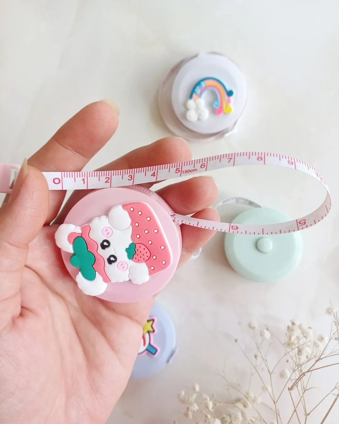 متر خیاطی جیبی جمع شو عروسکی ۱۵۰ سانتی متر ۶۰ اینچ مدل فانتزی