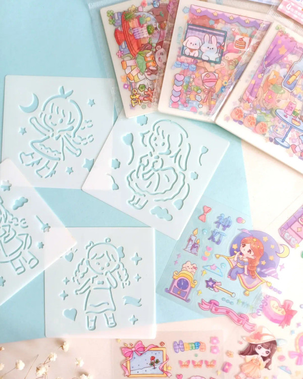 پک استیکر شفاف برش خورده ضد آب به همراه شابلون مدل دختر 4 ورق استیکر و 4 ورق شابلون پلاستیکی