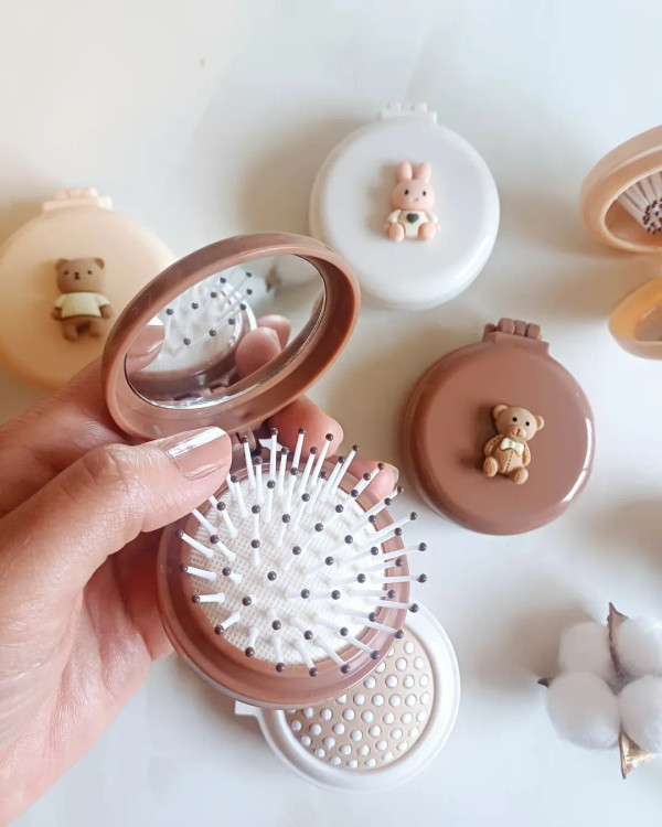 شانه و آینه تاشو عروسکی کیفی