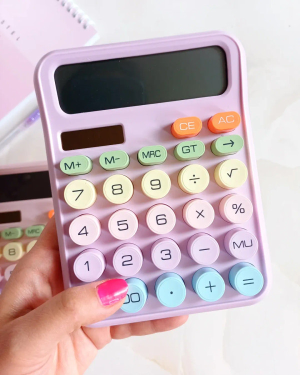 ماشین حساب دکمه رنگی کیبوردی از برند دکسین ۸۱۸ دگزین