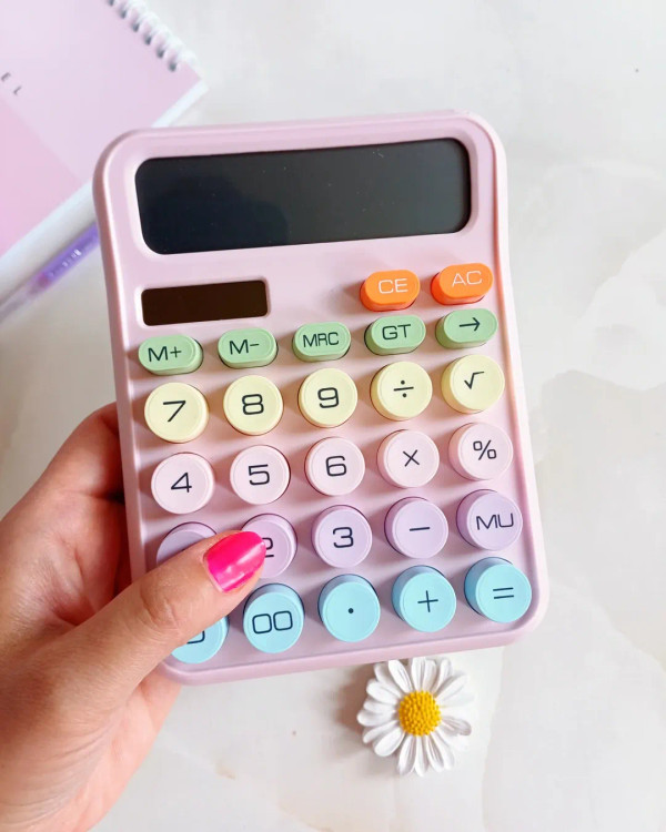 ماشین حساب دکمه رنگی برجسته کیبوردی از برند ۸۱۸ دگزین